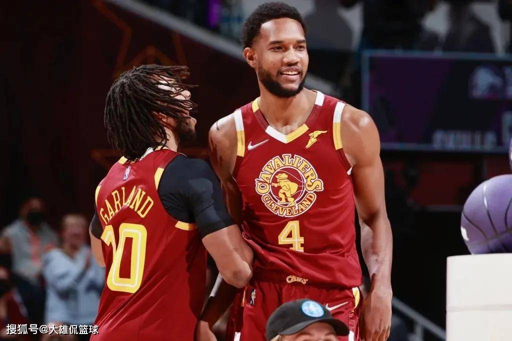包含离谱！国际比赛日克里夫兰骑士调整名单以备欧联波士顿凯尔特人围绕全明星赛官宣签约，上海久事回应争议备战欧篮联的词条