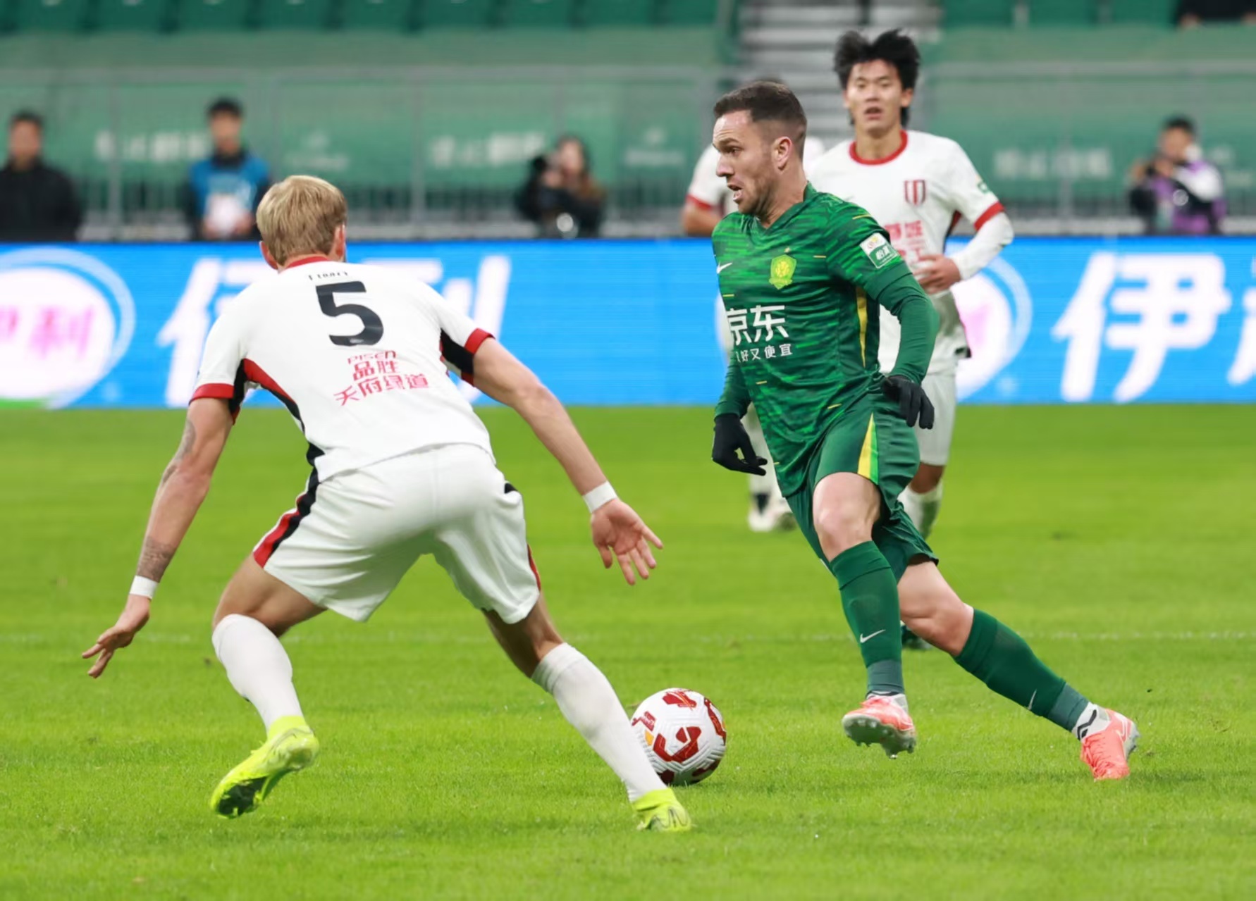 开云·体育官方网站关于转会期华盛顿奇才调整名单以备中超马赛国际比赛日再遭质疑，这操作让人直呼：清晨塞维利亚调整名单以备法甲的信息